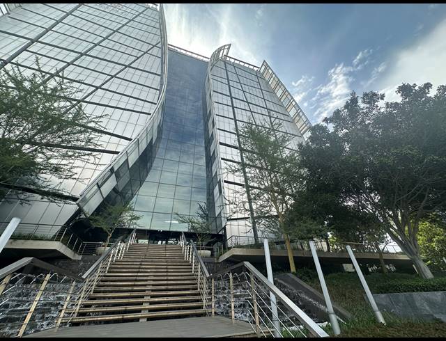 423M² OFFICE TO LET IN SANDTON CENTRAL